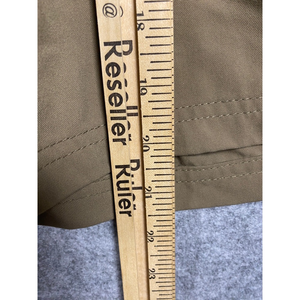 Duluth Trading Co Mens Tan Nylon Cargo Shorts Size M Khaki Hiking Workwear - Picture 6 of 8